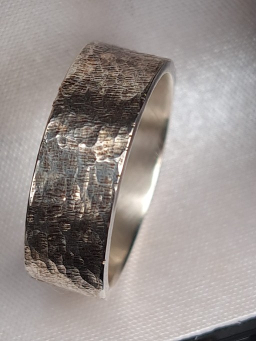 Bague Sombra, artisanale en argent oxydé - Image 2