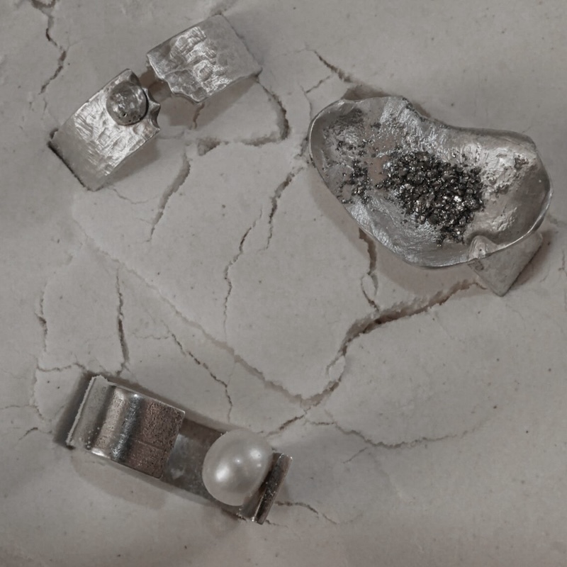 Set de trois bagues faites main au style organique